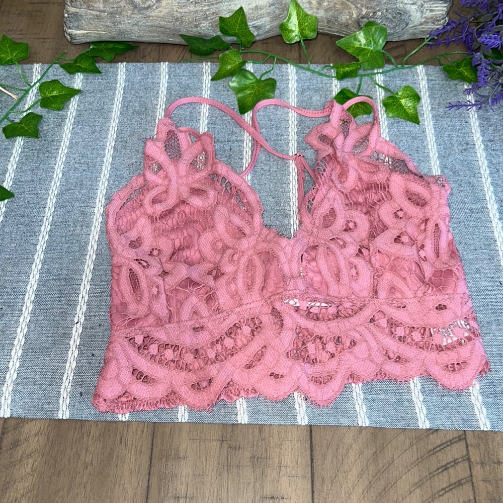 NWT🥹 Lace Bralette 💕 - Picture 3 of 7